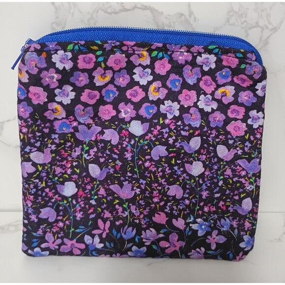 No Brand Handbags - Cute Cosmetic Bag/Pouch - NWOT